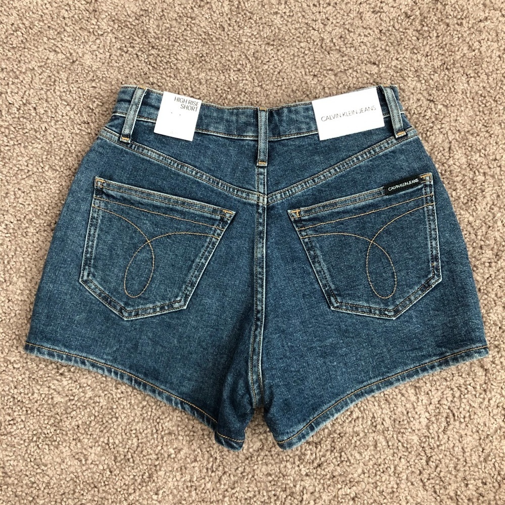 Calvin Klein Jeans High Rise Shorts Womens W26 - Picture 8 of 10